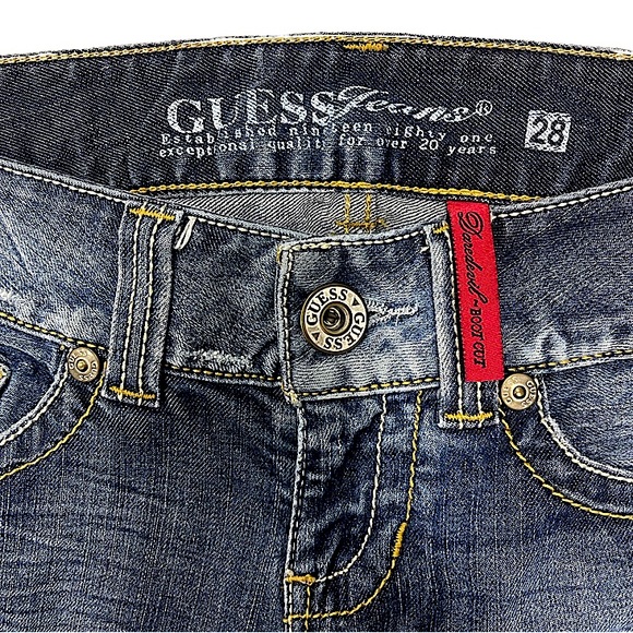 GUESS Bootcut Jeans, Size 28. GUC. - Picture 5 of 6